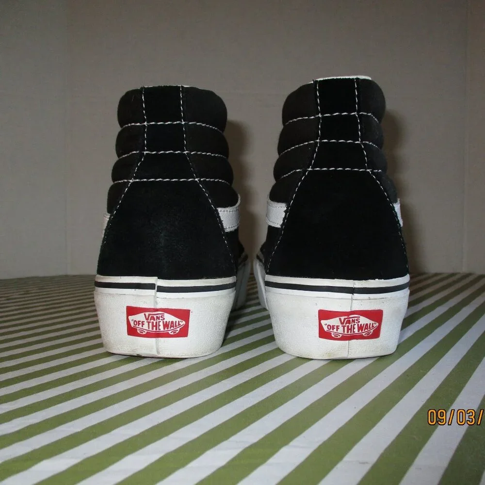 Vans Off the Wall High-Top Sneakers - Picture 3 of 16